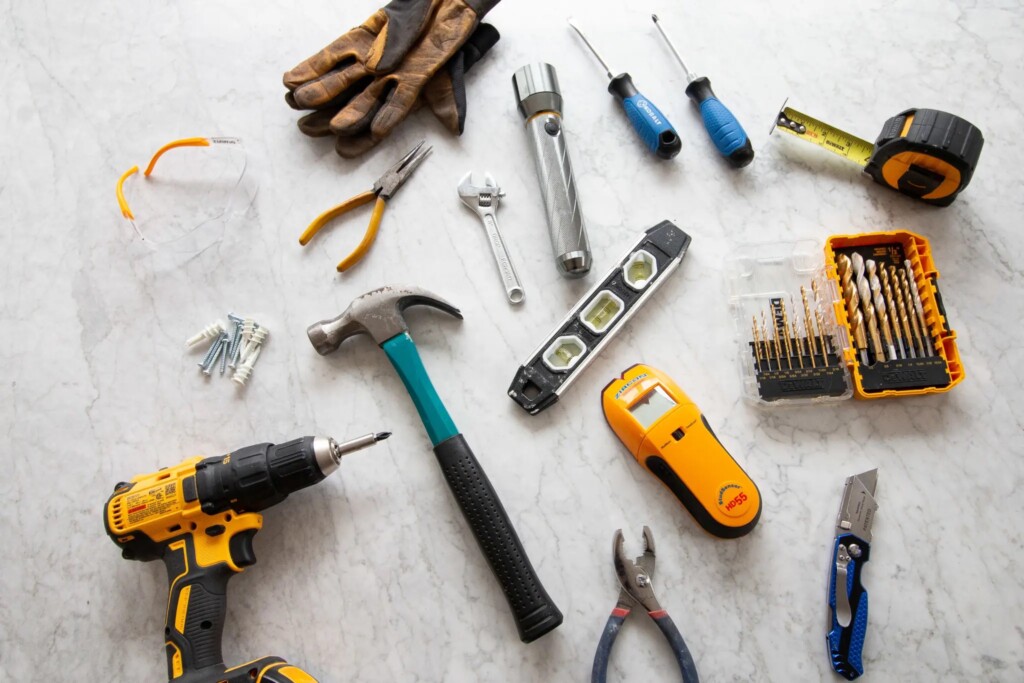 7 Must-Have Hand Tools for Homeowners and Renters