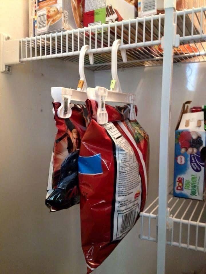 KEEP BAGGED SNACKS FRESH & ORGANIZED WITH THIS LIFE HACK